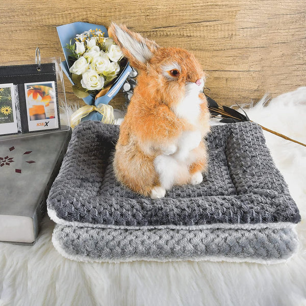 Small Animal Bed Mat, Soft & Warm, Suitable for Guinea Pig, Hamster, Rabbit, Rat and Bearded Dragon (X-Large(13.3''X9.4''), Star Grey)6