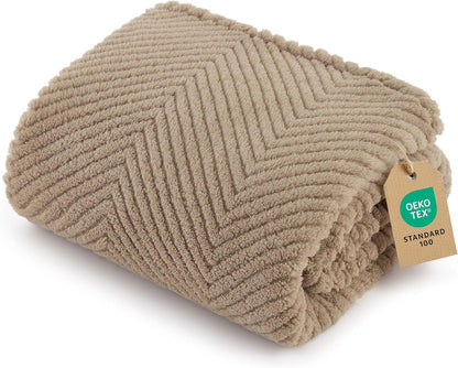 Bedsure Dog Blanket for Small Dogs Puppy Cats with Soft Fleece 25X35 White | 300GSM Fuzzy Jacquard Doggy Kitten Blanket Washable for Crate Cage, Pet Bed, Indoor Cats, Puppy Essentials, Cute Dog Gift17
