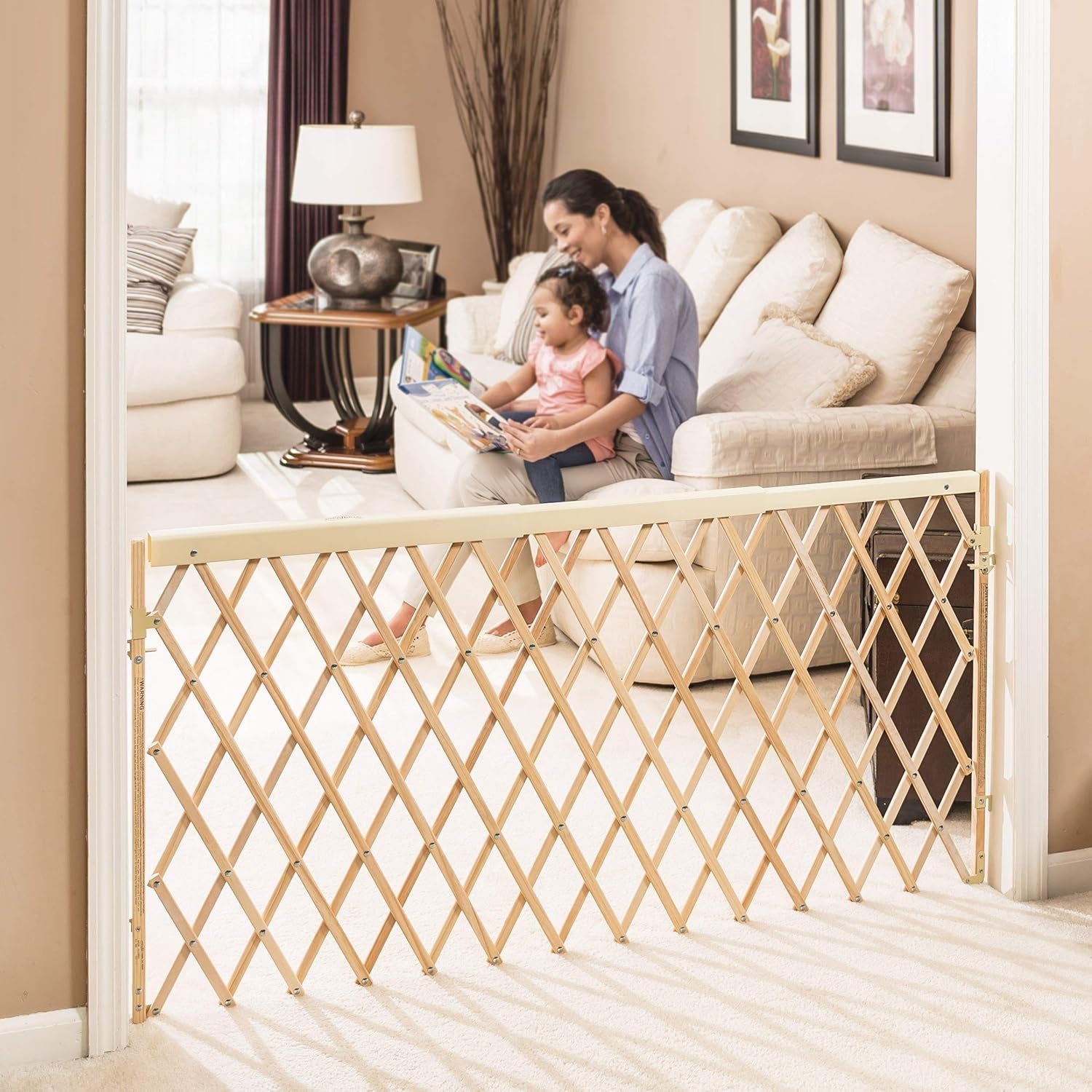 evenflo-expansion-walk-thru-room-divider-baby-gate-natural-wood