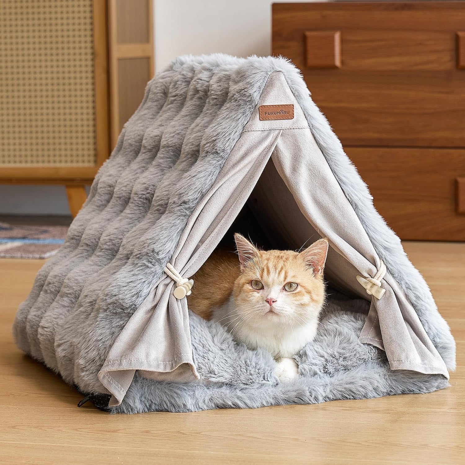 fukumaru-cat-cave-bed-sturdy-frame-washable-cat-tent-bed-with-curtain-semi-enclosed-cat-hideaway-for-anxious-cats-large-cozy-cat-house-for-indoor-cats-soft-plush-covered-dog-bed-cream
