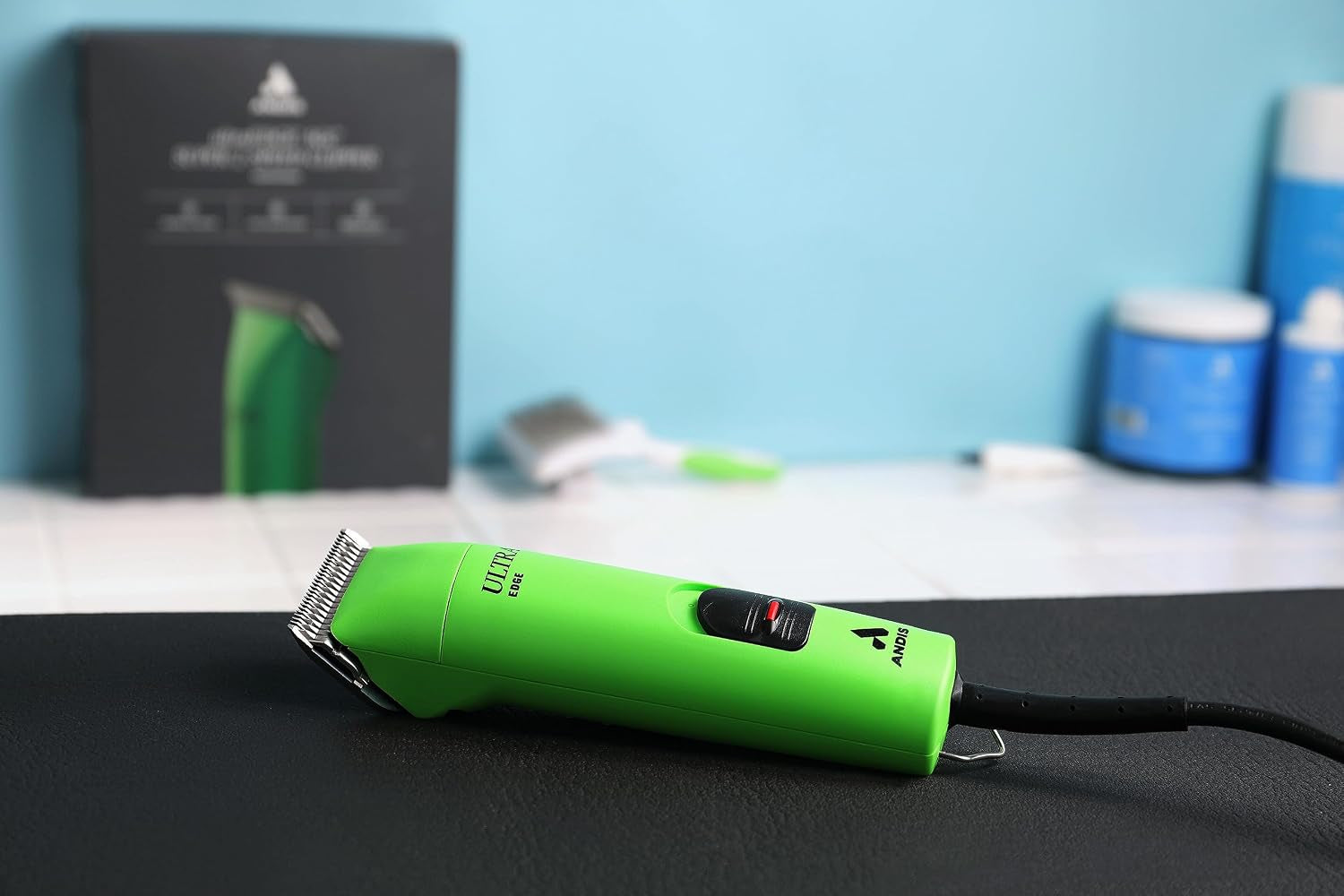 andis-professional-ultraedge-super-2-speed-detachable-blade-dog-pet-clipper-rotary-motor-with-shatter-proof-housing-runs-calm-silent-14-inch-cord-for-all-dog-coats-breeds-120-volts-green