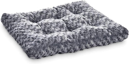 Amazon Basics Washable Cat and Dog Bed and Crate Pad, Indoor, Easy to Clean, 23" X 18" X 2.5", Gray8