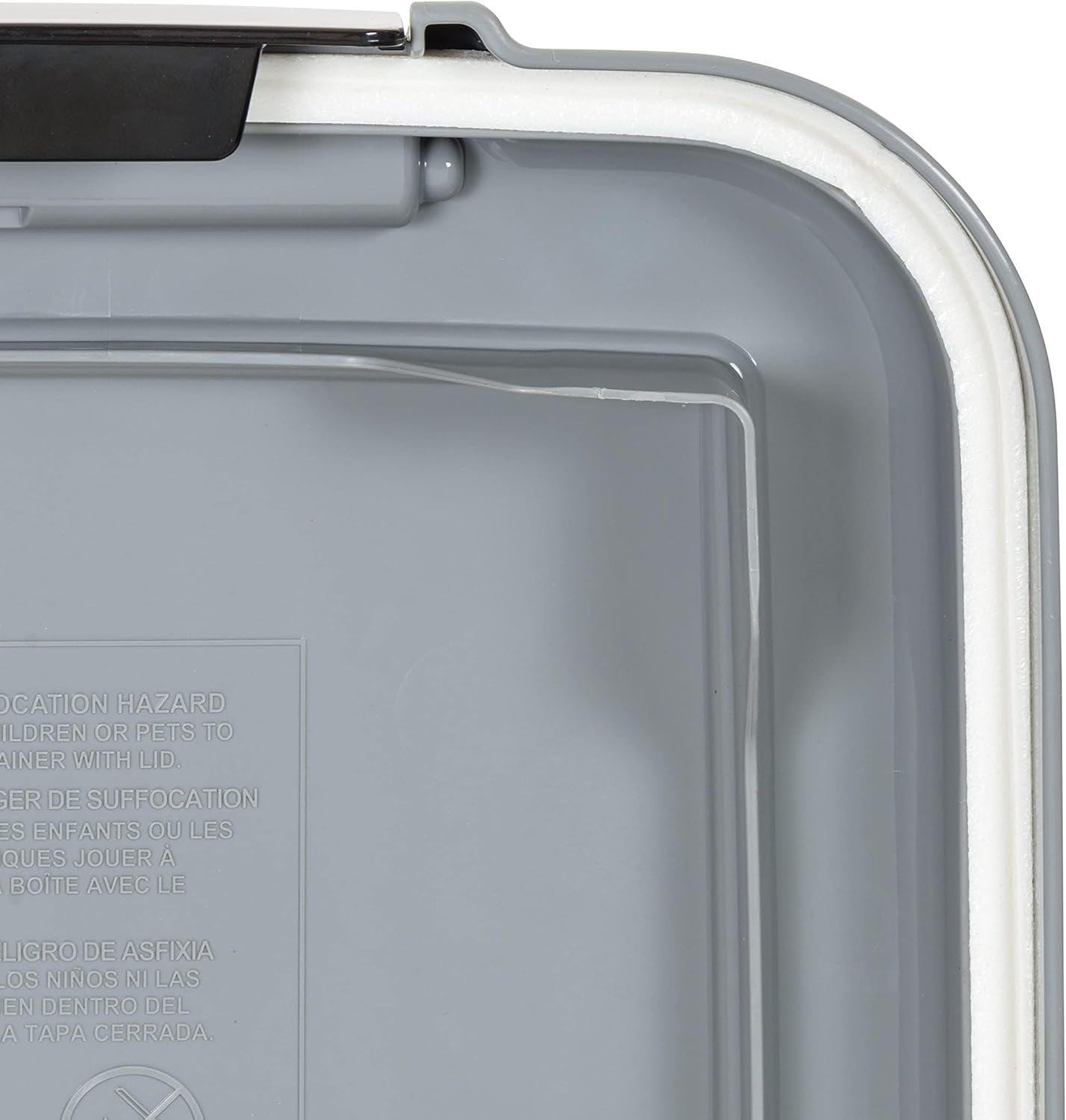 amazon-basics-airtight-pet-food-storage-container-with-scoop-bpa-free-removable-wheels-69-qt-gray