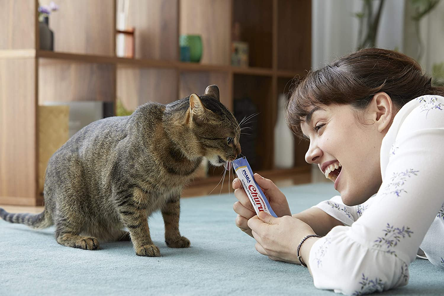 inaba-churu-lickable-puree-natural-cat-treats-chicken-with-cheese-recipe-4-tubes