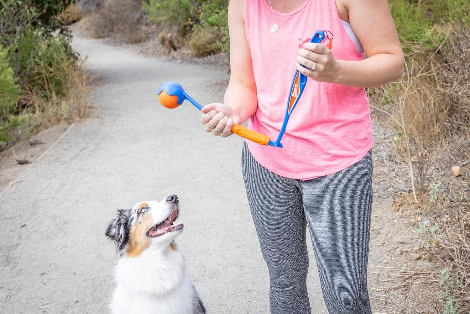 chuckit-fetch-fold-mini-18m-dog-ball-launcher-18-long-handle-compatible-with-medium-2-5-ball-included-for-medium-pets-20-to-60-lbs