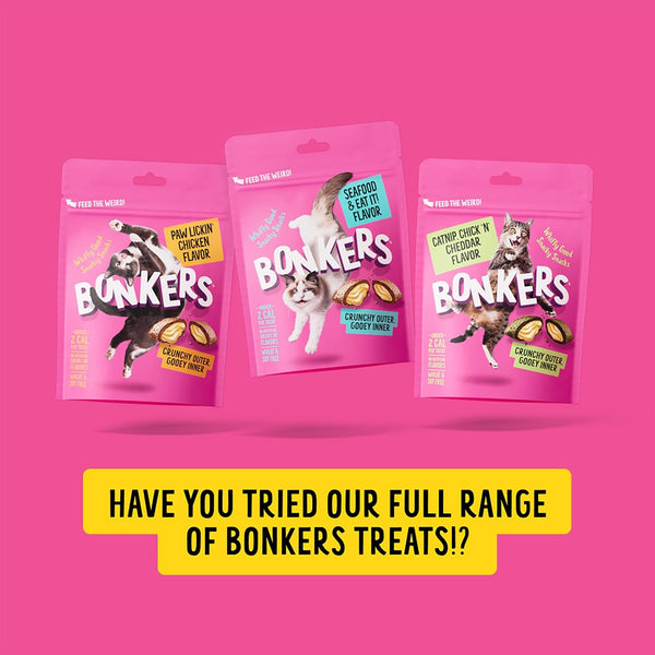 Bonkers Bites Paw Lickin Grain-Free Chicken Crunchy Cat Treats, 30 Oz Tub4