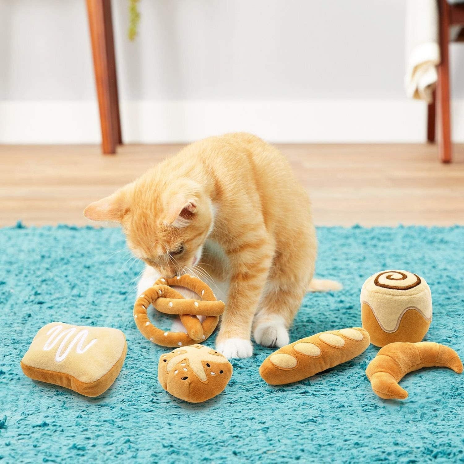 ciyvolyeen-6-pack-plush-bread-catnip-toys-for-indoor-cats-interactive-cat-toy-soft-plush-organic-catnip-bite-resistant-boredom-relief-bread-shapes-trigger-natural-predatory-play