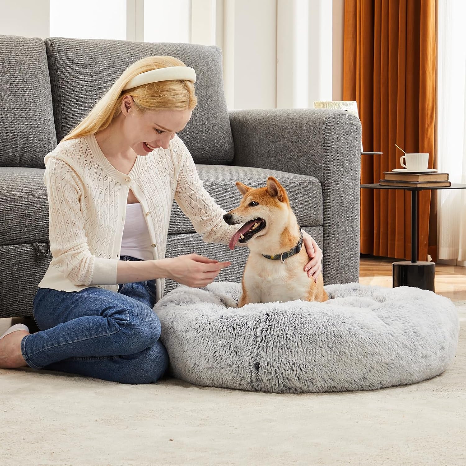 dumos-30-7-inch-donut-dog-bed-faux-fur-plush-grey-machine-washable-cuddler-warming-cozy-fluffy-faux-fur-plush-round-pet-bed-anti-slip-bed-for-indoor-dogs-and-cats