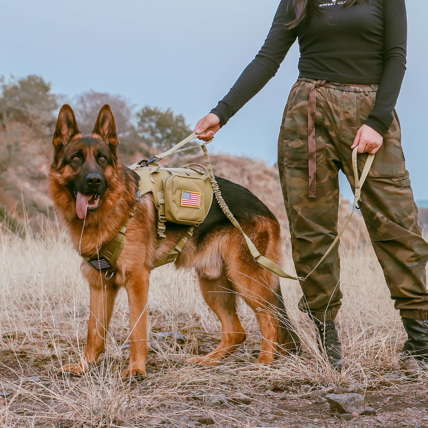 forestpaw-tactical-dog-leash-for-large-dogs-khaki-4-5ft-heavy-duty-bungee-shock-absorption-2-padded-handles-for-training-running-walking