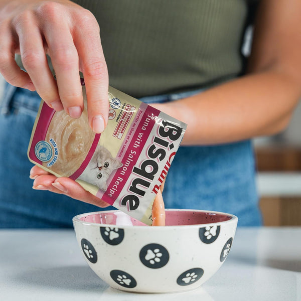 INABA Churu Bisque Indoor Care for Hairball Control for Cats, Creamy Lickable Purée Side Dish with Vitamin E, 1.05 Ounce Pouch, 15 Pouch, Tuna Recipe7