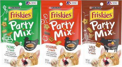 Friskies Cat Treat Party Mix Love Pack1