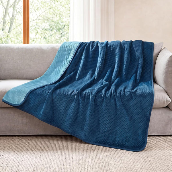 Luciphia Waterproof Blanket for Large Dog Ultra-Soft & Calming Pet Throw Reversible Warm Fleece Durable Furniture Crate Couch Bed Cover Protector Machine Washable Leakproof Beige L (65''X57'')17