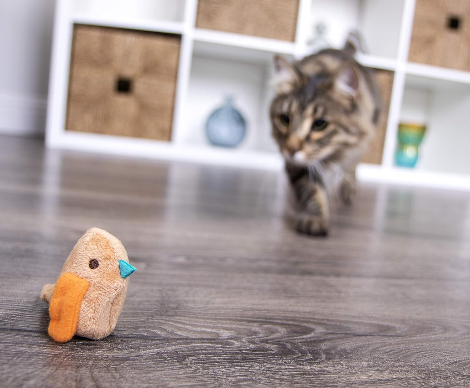 smartykat-chickadee-chirp-electronic-sound-cat-toy-contains-catnip-battery-powered-light-brown-one-size