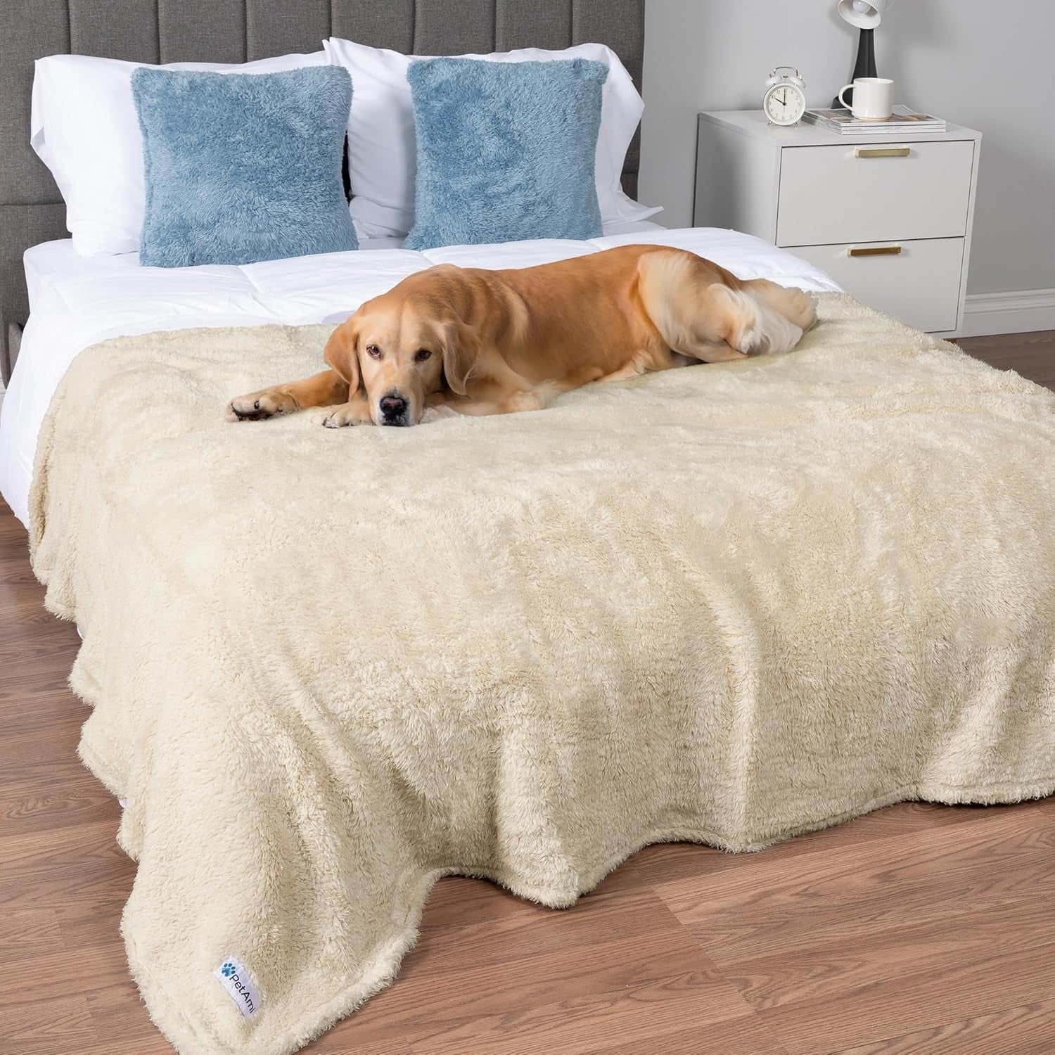 petami-fluffy-waterproof-dog-blanket-for-couch-and-bed-reversible-sherpa-pet-throw-pee-proof-furniture-protector-sofa-cover-washable-cat-blanket-for-medium-large-dogs-and-cats-taupe-camel-60x80